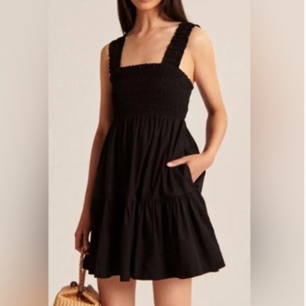 Abercrombie & Fitch Smocked Poplin Tiered Sun Dress Black